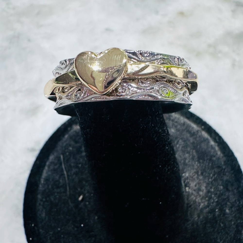 Size 9 Silver Filigree Ring with Gold Heart Band Thumb Ring - Picture 9 of 11